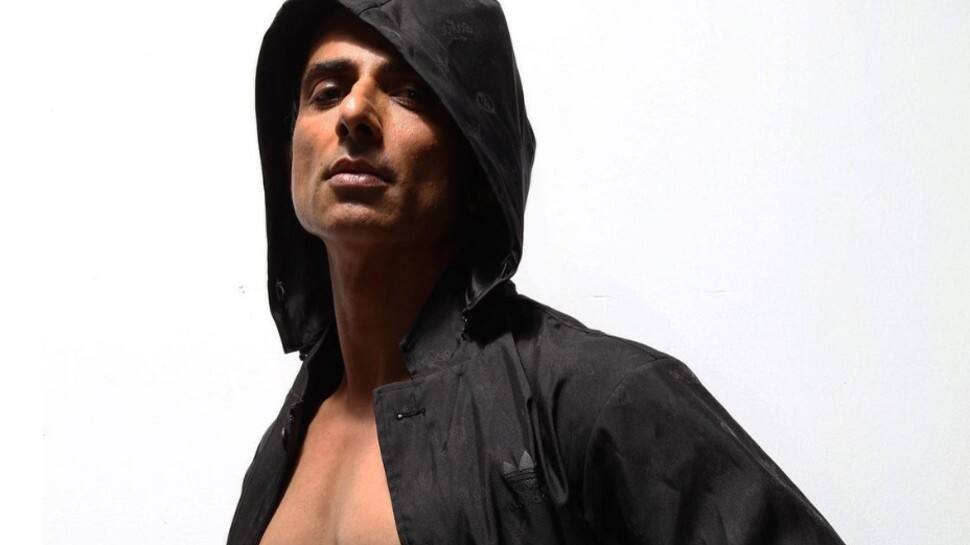 Sonu Sood S Top Shirtless Moments That Set Temperatures Soaring In