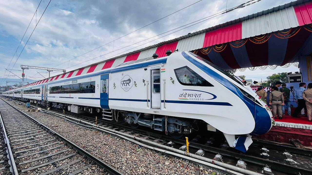 Delhi Dehradun Vande Bharat Express Flagged Off Date Train Timings