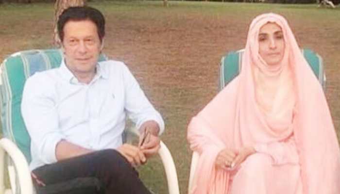 Pakistan Pm Imran Khan Credits Wife Bushra Bibi For First Days Of