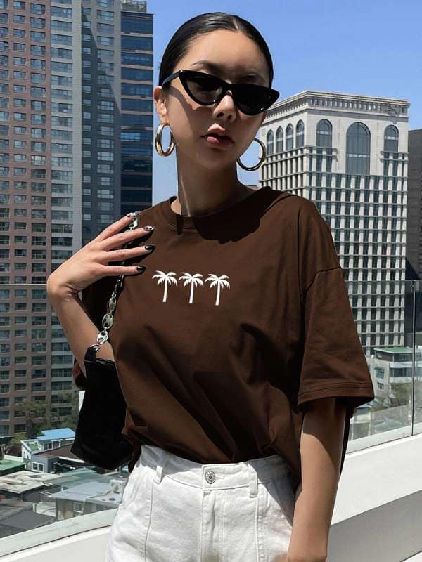Togs &amp; Terre Oversized Graphic T-Shirt