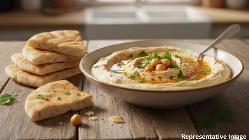 Hummus with Pita Bread