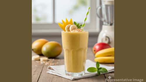 Mango Banana Smoothie