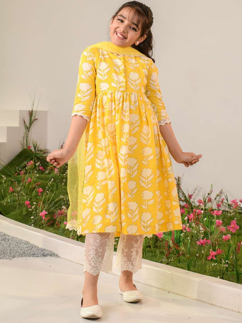 pspeaches Girls Floral Printed Regular Pure Cotton Kurta with Trousers &amp; Dupatta