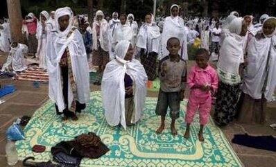 Orthodox Christians attend prayers in preparation for Easter at St. George church in Addis Ababa, April 18, 2009