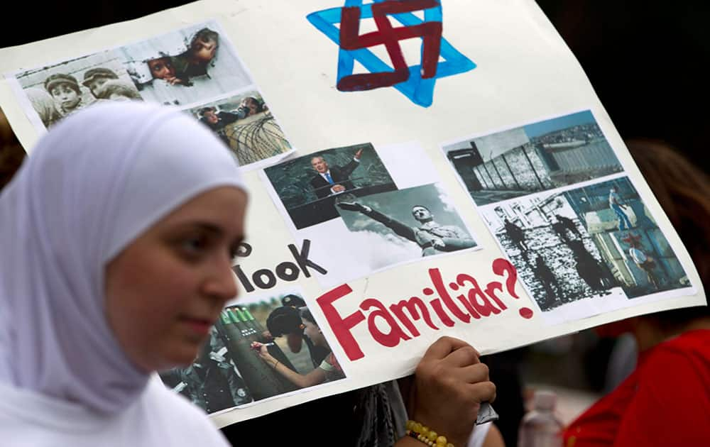 Protesters gather in front of the White House in Washington during a demonstration against Israel`s military offensive in the Gaza Strip.