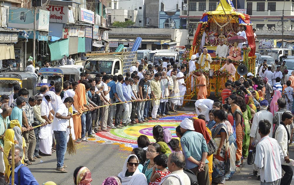 Devotees pulling the Chariot of Lord Jagannath during annual `Jagannath Rath Yatra` organised by Iskcon, in Bhopal.