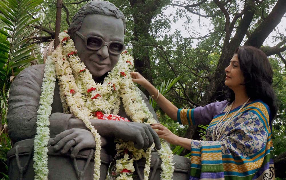 Eminent actress and Trinamool Congress MLA Debashree Roy pays tribute to legendary music composer and singer R D Burman on his 75th birth anniversary in Kolkata.