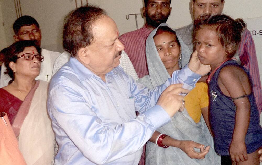 Union Health Minister Harsh Vardhan during a visit to AIIMS in Patna.