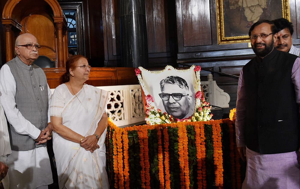 Lok Sabha Speaker Sumitra Mahajan, senior BJP leader LK Advani and Union I&B Minister Prakash Javadekar after paying tribute to eminent parliamentarian KS Hegde on his birth anniversary, in Parliament in New Delhi.