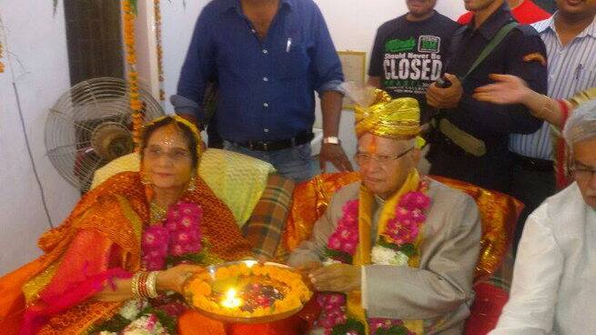 Congress leader Narayan Dutt Tiwari ties the knot with Ujjwala Sharma in Lucknow.