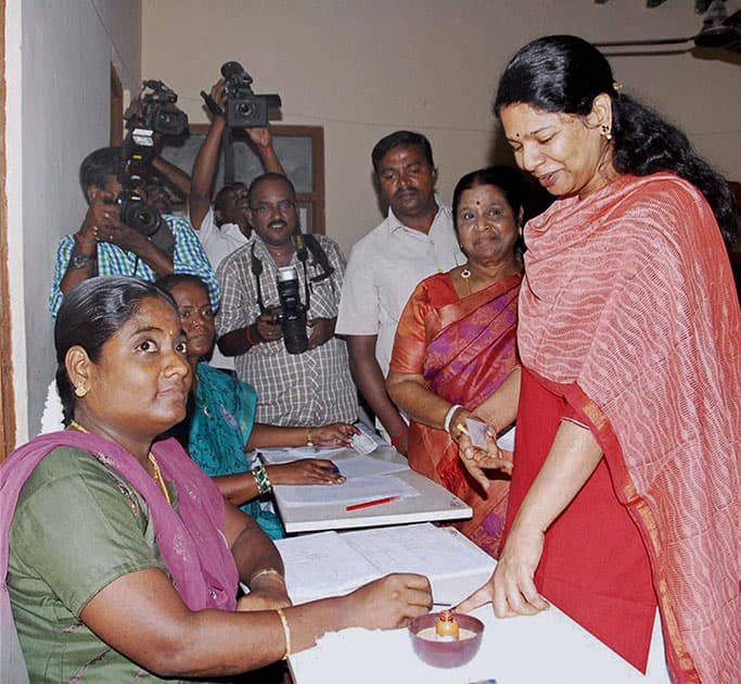 DMK Chief M Karunanidhi`s daughter Kanimozhi arrives to cast her vote for Lok Sabha elections in Chennai.