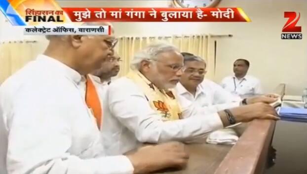 Narendra Modi`s mega roadshow in Varanasi