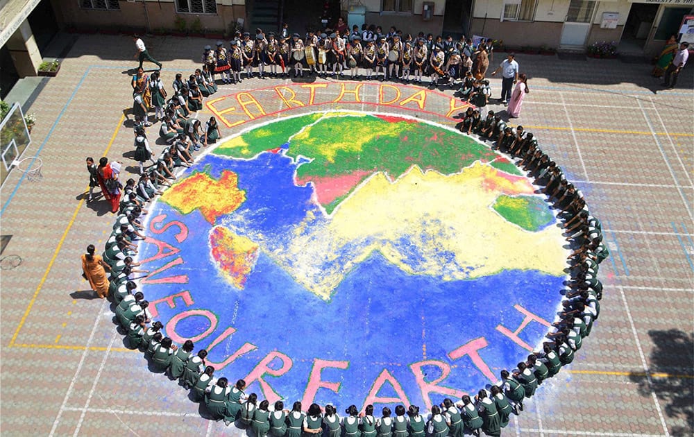 School children take part in an event to mark World Earth day in Moradabad.