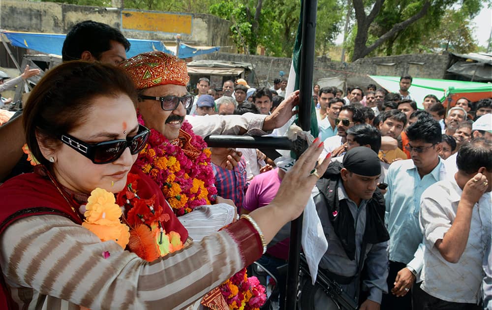 RLD candidate from Fatehpur Sikri seat Amar Singh with actress and RLD candidate from Bijnor, Jaya Prada during an election campaign in Fatehpur Sikri.