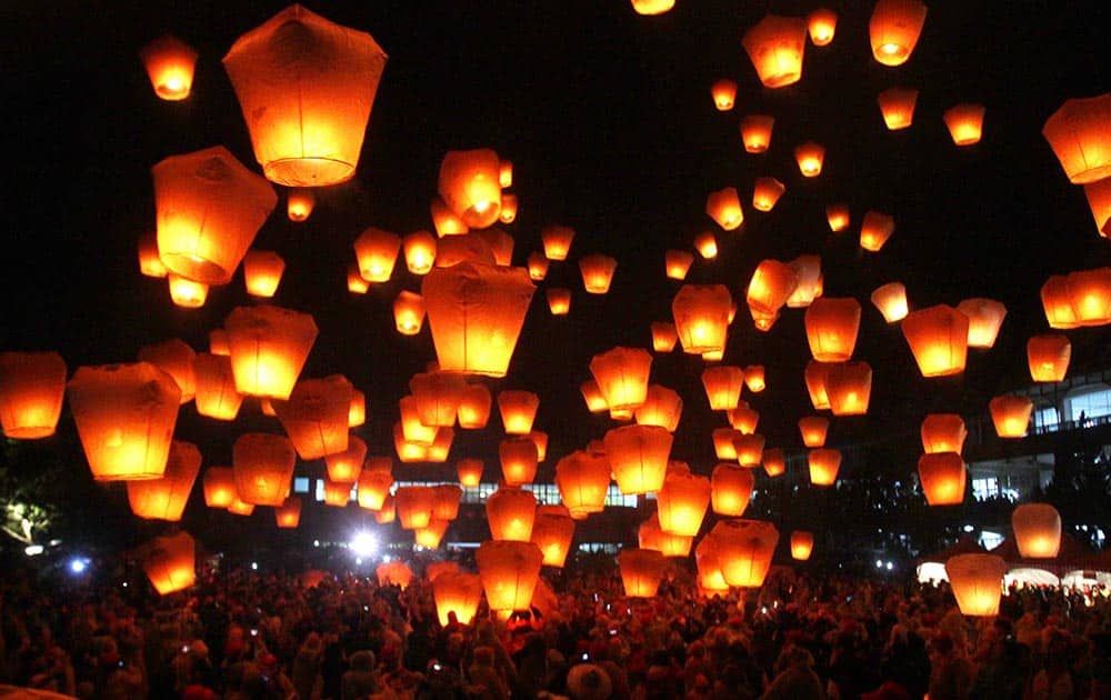 Hundreds of Taiwanese people release sky lanterns in hopes of good fortune and prosperity in the Chinese New Year before the traditional Lantern Festival in the Pingxi district of New Taipei City, Taiwan.