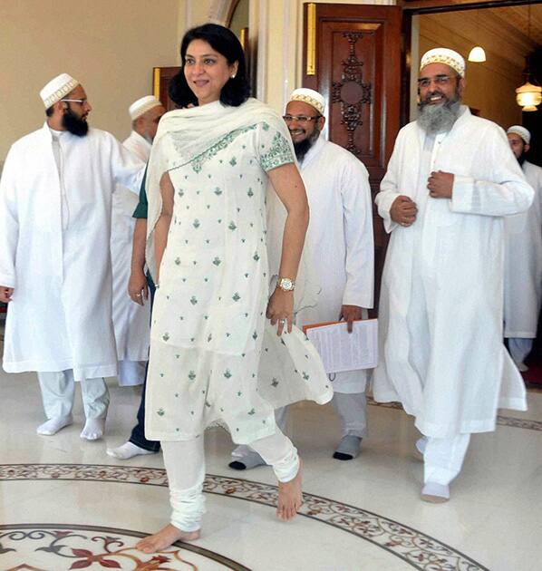 Congress MP Priya Dutt arrives to meet religious leaders of Daudi Bohara community Muffadal Saifuddin in Mumbai.
