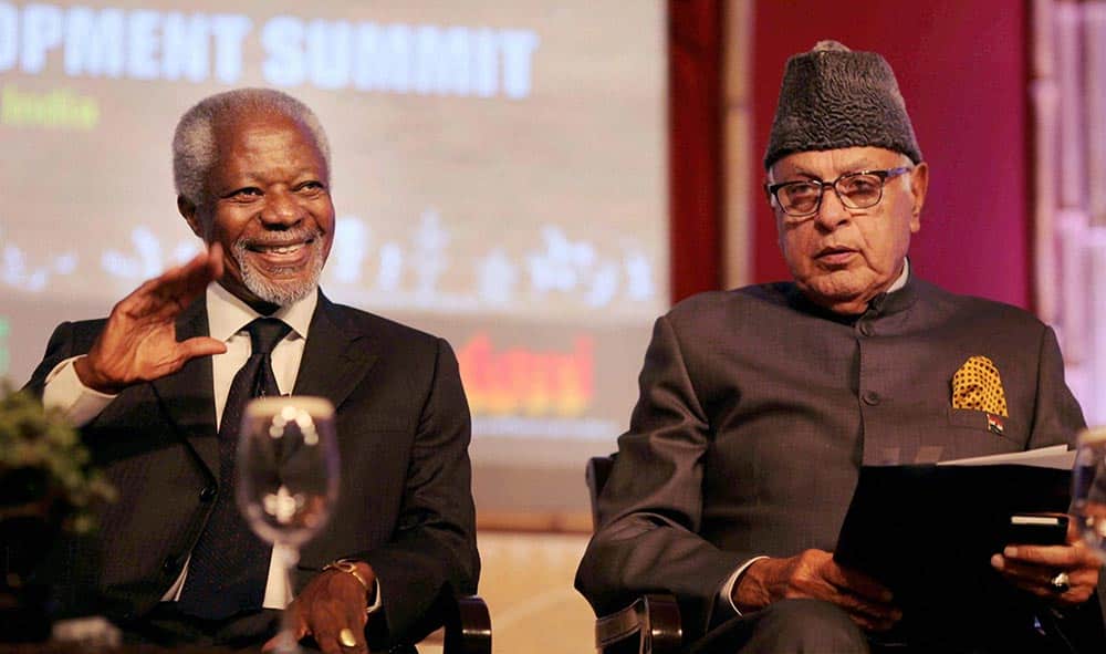 Union Minister for New and Renewable Energy Farooq Abdullah and Former UN Secretary General Kofi Annan at 14th Delhi Sustainable Development Summit 2014 in New Delhi.