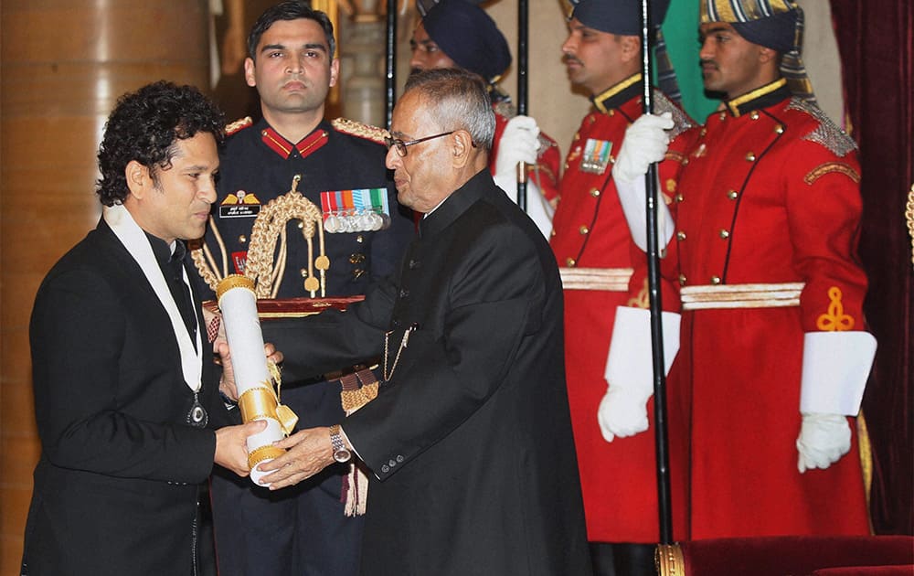 Sachin Conferred Bharat Ratna | News | Zee News