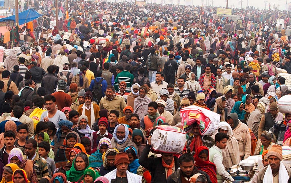 Thousands of Indian Hindu devotees gather to perform rituals at the Sangam, the confluence of rivers Ganges and Yamuna, on `Mauni Amavasya,` or new moon day, the third and the most auspicious date of bathing during the annual month long Hindu religious fair `Magh Mela` in Allahabad.