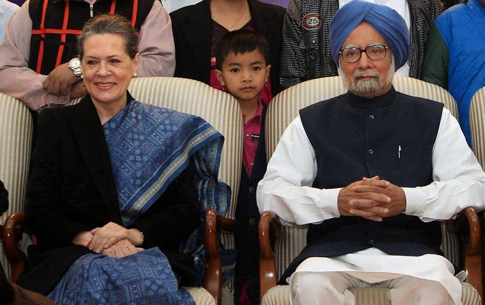 Prime Minister Manmohan Singh and UPA Chairperson Sonia Gandhi at the National Bravery Awards 2013 function in New Delhi.