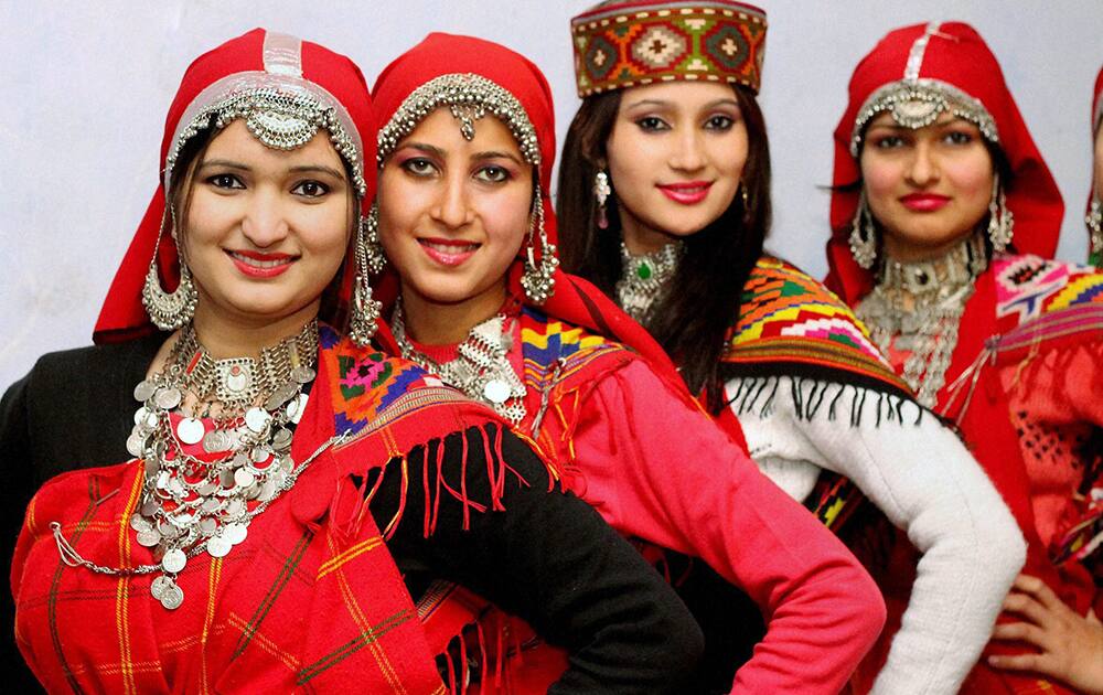 Participants waiting for their turn in Manali Winter Queen competition during national level winter carnival festival at Manali.