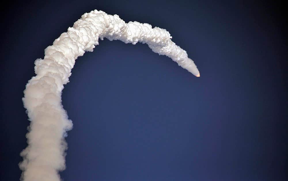 Indian Space Research Organization (ISRO)`s Geosynchronous Satellite Launch Vehicle (GSLV D5) with an indigenous cryogenic engine carrying GSAT-14 communication satellite lifts off from the Satish Dhawan Space Center in Sriharikota, Andhra Pradesh state, about 110 kilometers (69 miles) northeast of Chennai, India.