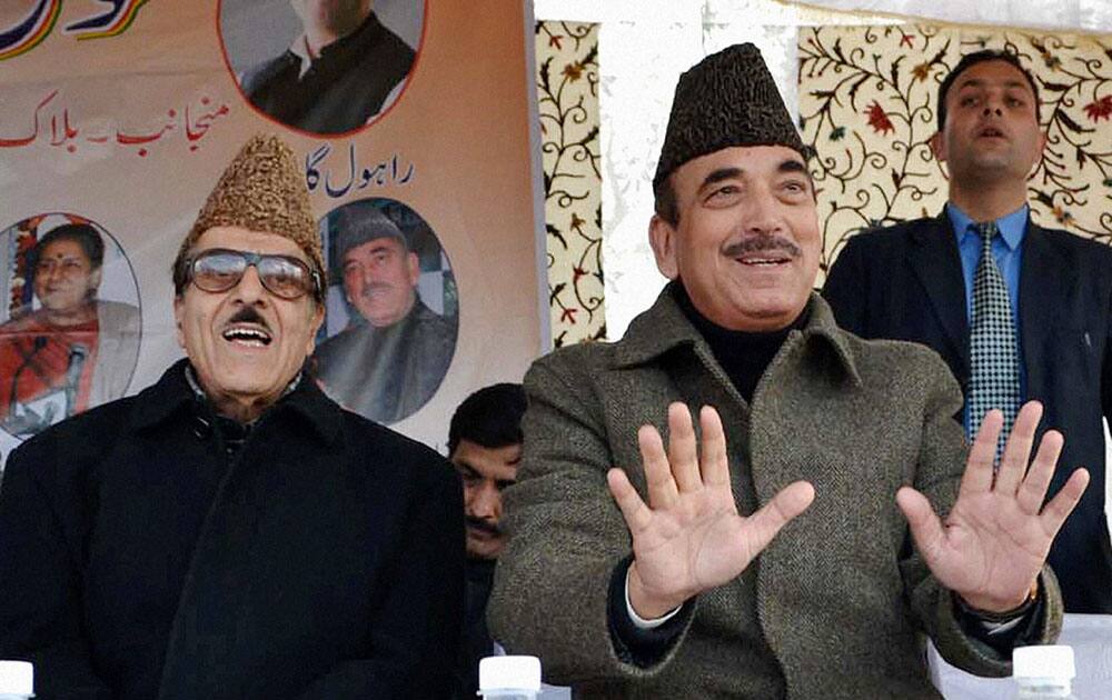 Union Minister for Health Ghulam Nabi Azad and Jammu and Kashmir state Congress chief Saifuddin Soz during party workers rally at Shangus, Anantnag.