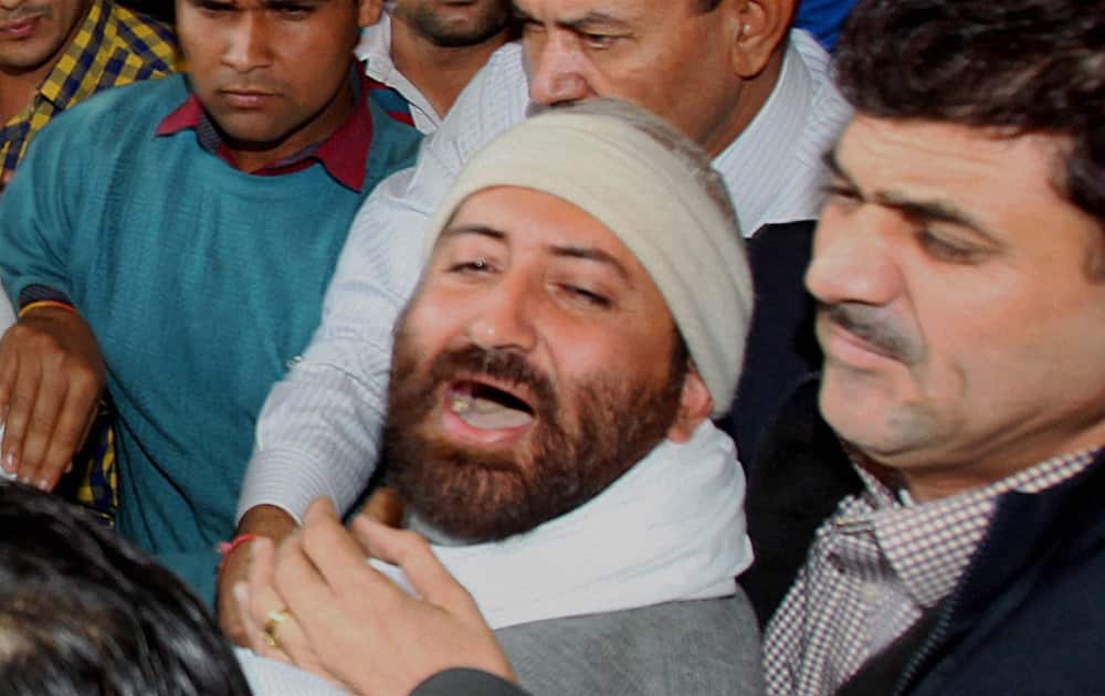 Asaram`s son Narayan Sai, accused in rape case, after a medical check-up at a hospital in Delhi following his arrest near the Delhi Haryana border early Wednesday morning. He was arrested while trying to pass off as a turbaned Sikh while traveling in an SUV from Ludhiana to Delhi.