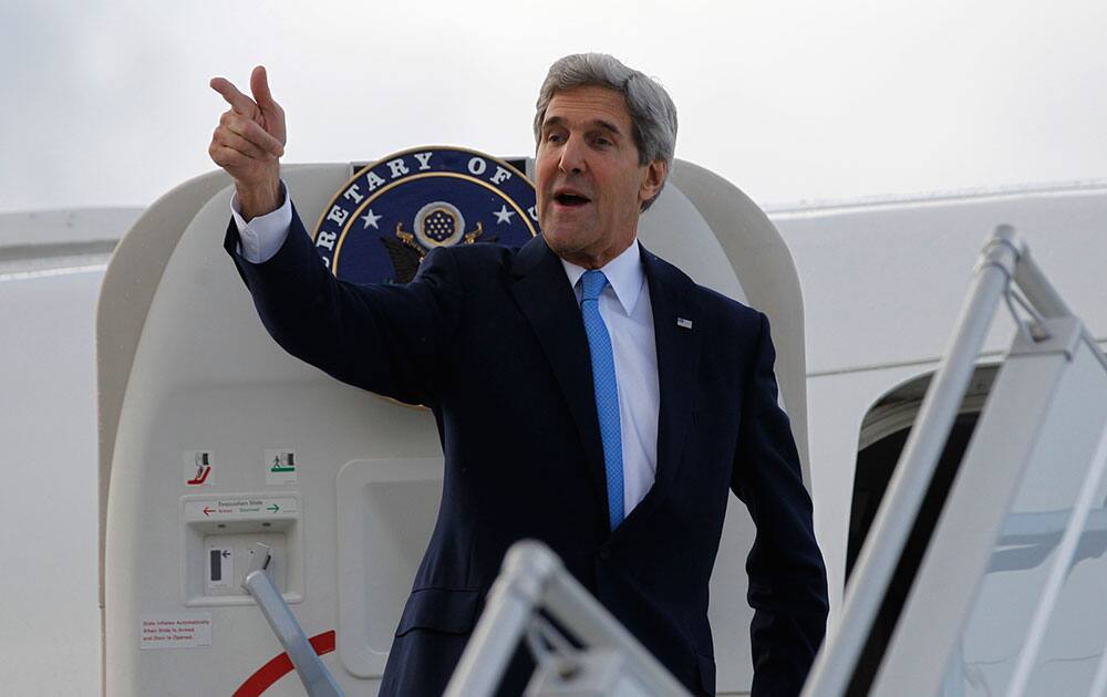 US Secretary of State John Kerry steps aboard his aircraft in Geneva, Switzerland. Nuclear talks with Iran have failed to reach agreement, but Kerry said differences between Tehran and six world powers made