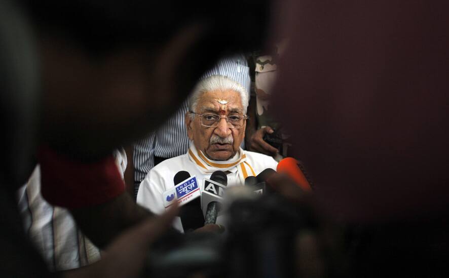 Ashok Singhal, leader of Vishwa Hindu Parishad addresses the media before leaving for Delhi in Allahabad.