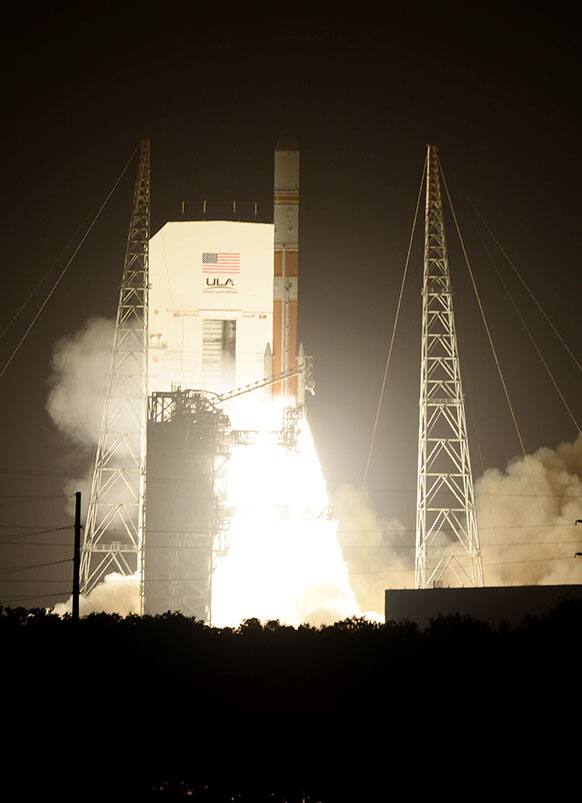 Japan`s H-2B rocket lifts off from a launch pad at the Tanegashima Space Center in Tanegashima, southern Japan.