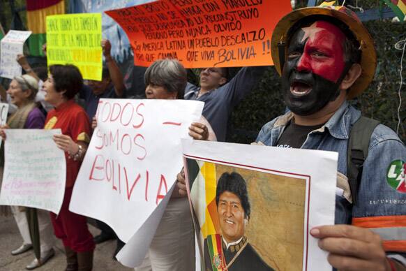Atanasio Ocampo, of Guerro, chants with a group of demonstrators outside the US Embassy during a protest in Mexico City.