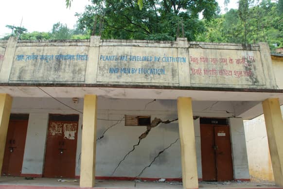 Inter-college, in Tilak Nagar, Tilwara-Gram Panchyat, near Augustyamuni. The school has been completely damaged and needs to be relocated for any future reconstruction. Photo Courtesy: Siddharth Behl/SEEDS