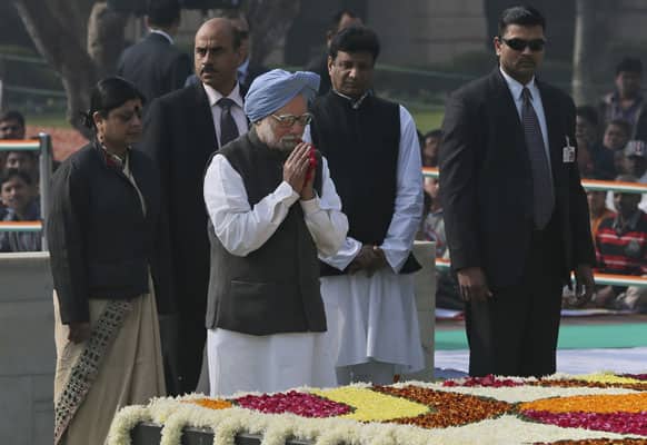 Prime Minister Manmohan Singh offers tributes at the memorial of Mahatma Gandhi on his death anniversary in New Delhi. Gandhi was assassinated on this day in 1948.