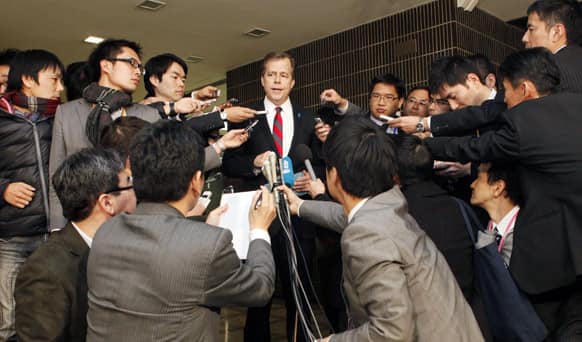 US envoy for North Korea Glyn Davies, who arrived in Tokyo Saturday for a four-day visit, speaks to reporters after meeting with his Japanese counterpart Shinsuke Sugiyama at Japan`s Foreign Ministry.