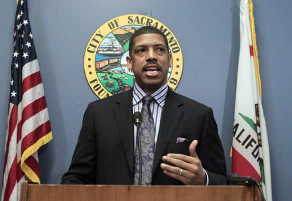 Sacramento Mayor Kevin Johnson speaks at a news conference to announce his hope to reveal next week the major investor group he expects to make an offer for the Sacramento Kings in Sacramento, Calif.