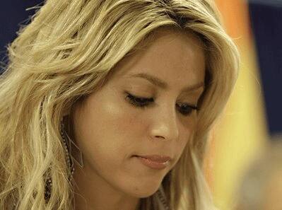 Columbian singer Shakira speaks to the media at Phoenix City Hall in Phoenix.