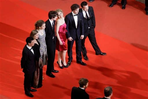 From left, actor Jason Chae, actress Youn Yuh-jung, actor Lee Jung-jae, actress Jeon Do-yeon, and actor Lee Jung-jae, arrive for the screening of 