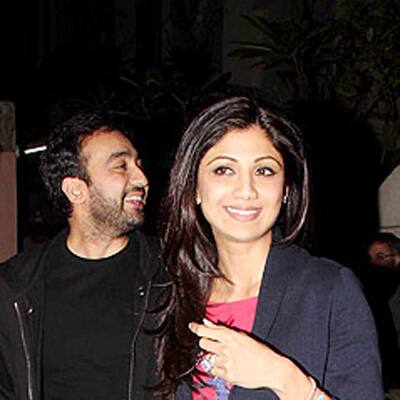 Shilpa Shetty and Raj Kundra spotted at the special screening of ‘Tanu Weds Manu’ in Mumbai.