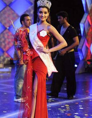 Kanishtha Dhankhar, Miss India World 2011 during the Pantaloons Femina Miss India 2011 held in Mumbai.