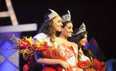 Hasleen Kaur, Miss India Earth 2011, Kanishtha Dhankhar, Miss India World 2011 and Ankita Shorey , Miss India International 2011 during Pantaloons Femina Miss India 2011 held in Mumbai.