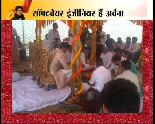 Vijender Singh exchanging wedding vows with Archana Singh.