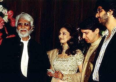 MF Husain spotted with Bollywood actress Madhuri Dixit and her husband Shriram Nene.