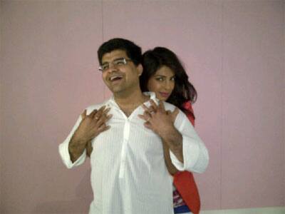 Priyanka Chopra posted this pic of hers with Jitesh Pillai on Twitter today.