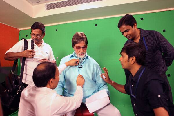 Amitabh Bachchan getting ready for ‘Bbuddah... Hoga Terra Baap’ promotion at Zee News, Noida.