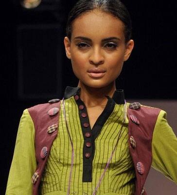 An Indian model displays a creation by designer Sabah Khan on the fifth day of Lakme Fashion Week.