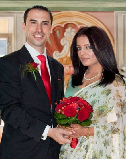 Celina Jaitley breaks the news of her secret marriage with Peter Haag