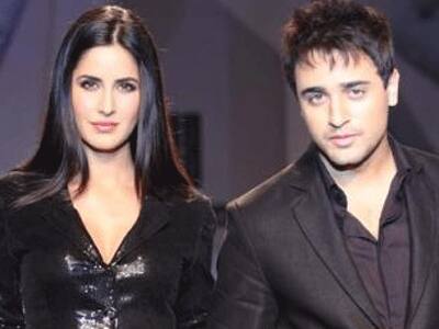 Imran Khan & Katrina Kaif walk the ramp for Karan Johar & Varul Bahl at the recently concluded Van Heusen India Men`s Week.