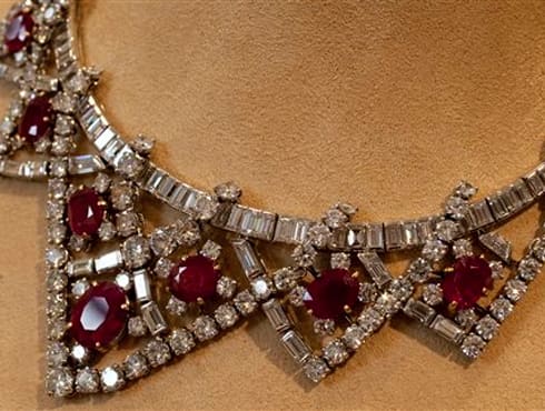  This ruby and diamond necklace was a gift from Mike Todd to Taylor. It is estimated at $200,000 - $300,000.