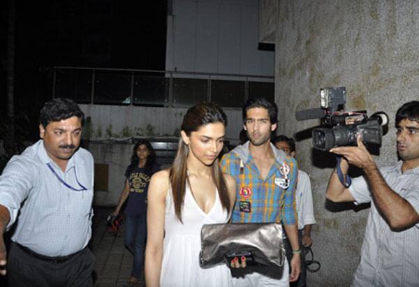 Deepika Padukone and Siddharth Mallya spotted at Imran Khan's party.